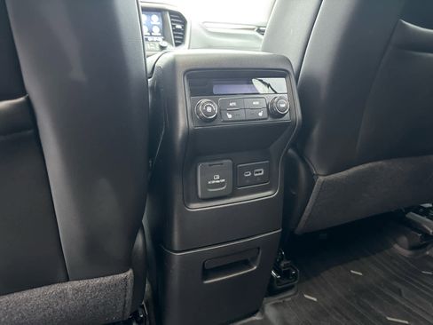 Used 2022 GMC Acadia AT4 w/ Technology Package image 25