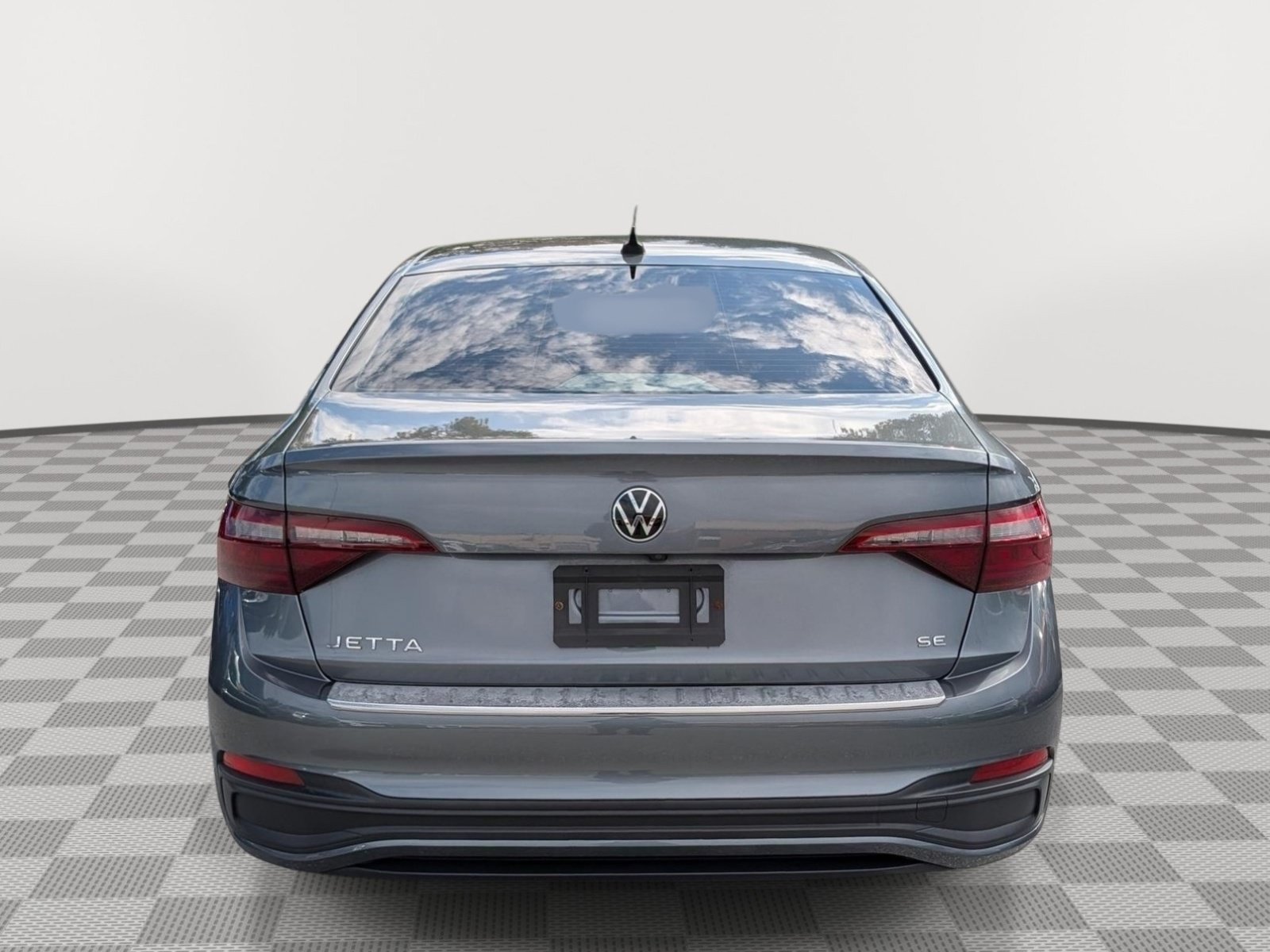 Used 2023 Volkswagen Jetta SE w/ Panoramic Sunroof Package FWD image 4