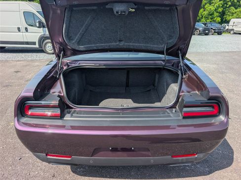 Used 2021 Dodge Challenger R/T Scat Pack RWD image 13