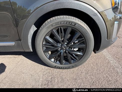 Used 2021 Kia Telluride SX w/ SX Prestige Package AWD/4WD image 12