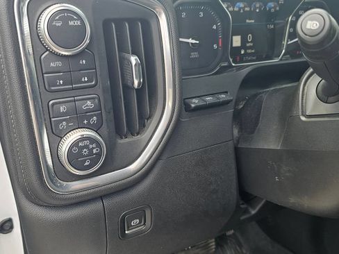 Used 2021 GMC Sierra 3500 Denali w/ Denali Ultimate Package AWD/4WD image 11