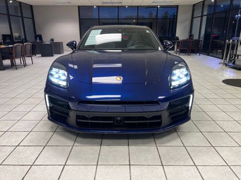 Used 2024 Porsche Panamera 4 image 36