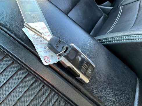 Used 2017 GMC Sierra 1500 Denali image 10