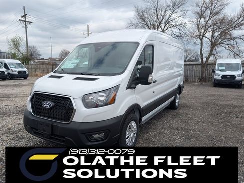 New 2026 Ford Transit 250 148 Medium Roof RWD image 2