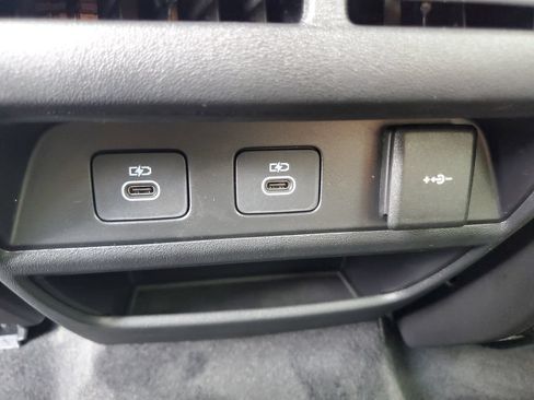 Used 2026 Land Rover Discovery Sport Landmark AWD/4WD image 32