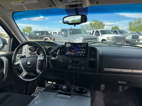 Used 2010 Chevrolet Silverado 1500 LT w/ Power Pack Plus AWD/4WD image 26