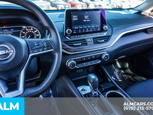 Used 2024 Nissan Altima 2.5 SV image 32