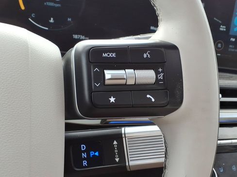 Used 2025 Hyundai Santa Fe Calligraphy AWD/4WD image 17