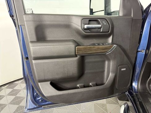 Used 2020 Chevrolet Silverado 1500 RST w/ All-Star Edition image 6