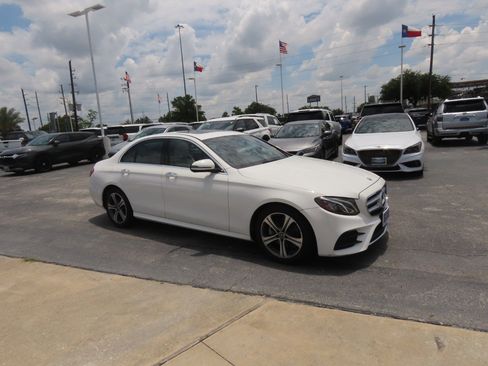 Used 2019 Mercedes-Benz E 300 image 6