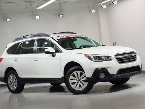 Used 2019 Subaru Outback 2.5i Premium AWD/4WD image 7