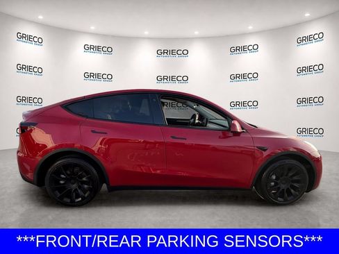Used 2022 Tesla Model Y Long Range AWD/4WD image 8