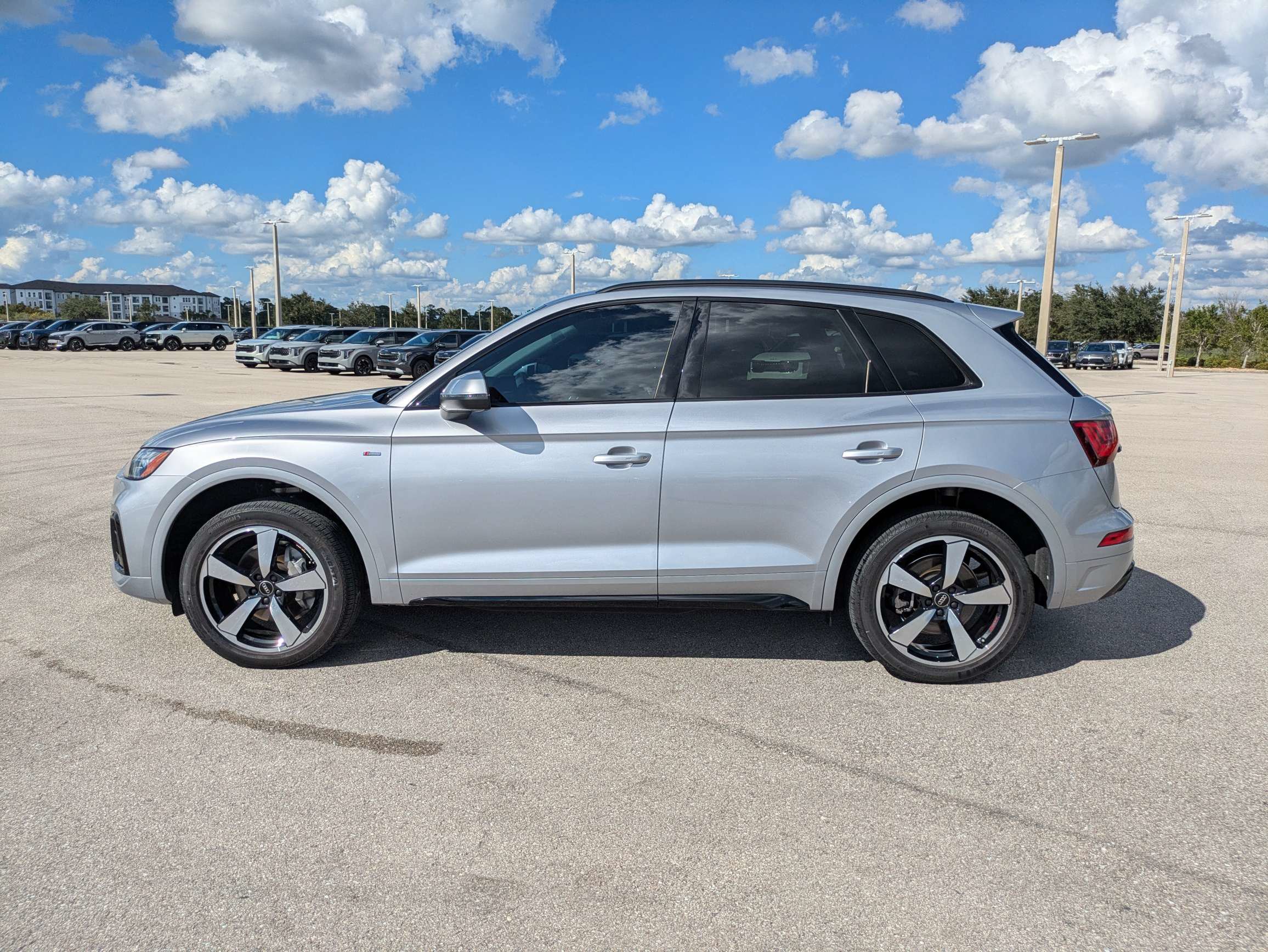 Used 2023 Audi Q5 2.0T Premium Plus w/ Premium Plus Package AWD/4WD image 7