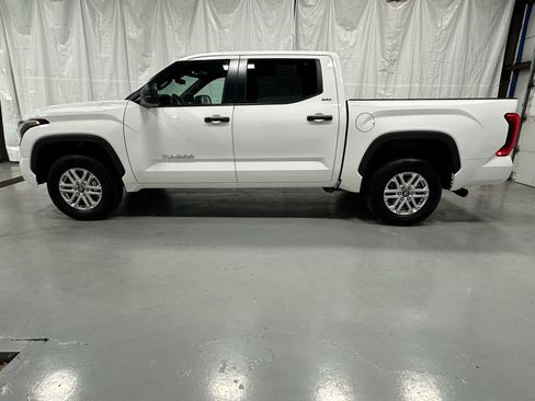 Used 2025 Toyota Tundra SR5 image 4
