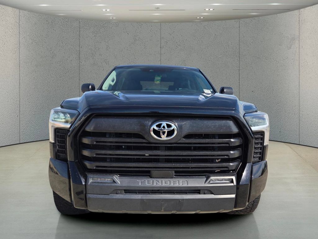 Used 2022 Toyota Tundra SR5 w/ SR5 Premium Package RWD image 8