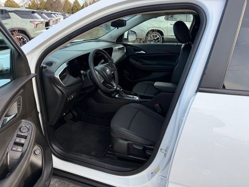 Used 2024 Buick Encore GX Preferred image 11