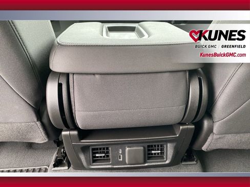Used 2024 GMC Sierra 1500 Elevation image 33