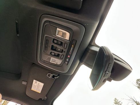 Used 2020 Chevrolet Silverado 1500 High Country w/ Technology Package image 37