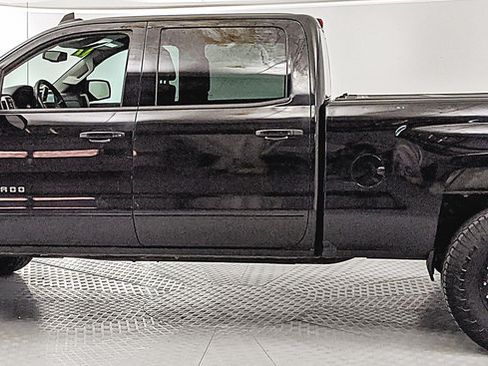 Used 2017 Chevrolet Silverado 1500 LT w/ All Star Edition AWD/4WD image 5
