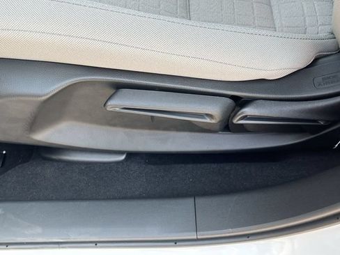 Certified 2024 Honda HR-V LX image 20