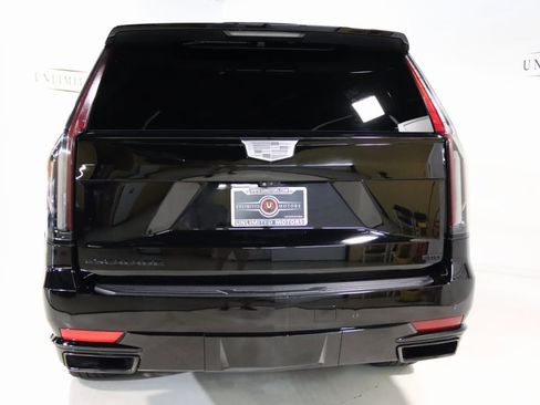 Used 2022 Cadillac Escalade Sport w/ Touring Package image 32