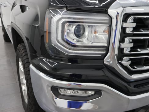 Used 2017 GMC Sierra 1500 SLT w/ Suspension Package, Off-Road AWD/4WD image 21