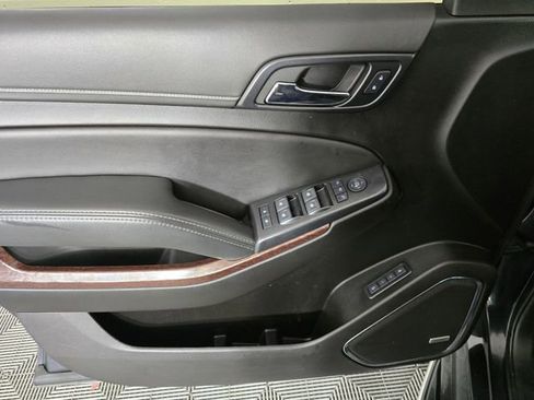 Used 2020 GMC Yukon XL SLT image 26