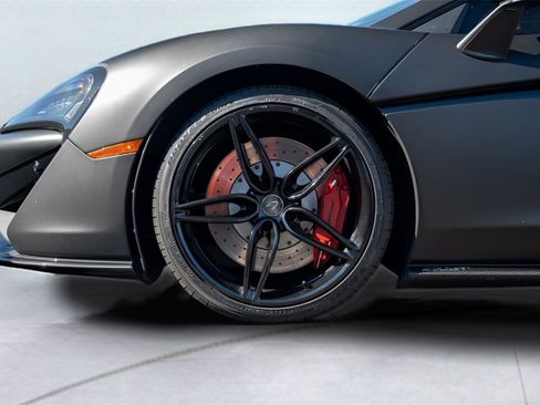 Used 2017 McLaren 570S image 17