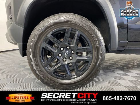Used 2024 Chevrolet Colorado Trail Boss w/ Advanced Trailering Package AWD/4WD image 9
