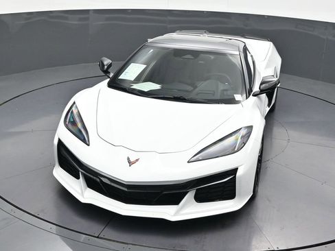 Used 2025 Chevrolet Corvette Z06 image 21