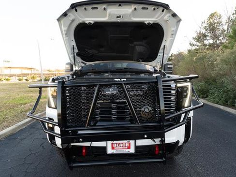 Used 2025 GMC Sierra 2500 Denali Ultimate image 9