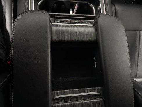 Used 2024 Jeep Wagoneer L Series II w/ Flexible Seating Group image 17