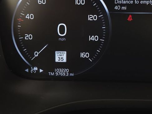 Used 2018 Volvo XC60 T5 Momentum w/ Convenience Package AWD/4WD image 17
