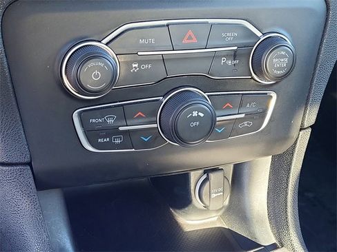 Certified 2023 Dodge Charger SXT image 13