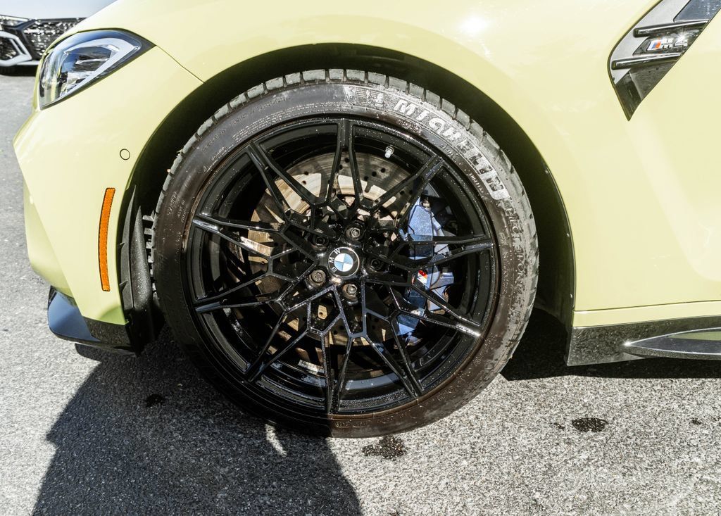 Used 2024 BMW M4 Coupe w/ Executive Package RWD image 31