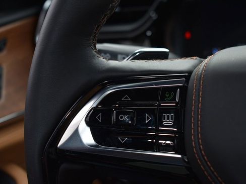 New 2026 Jeep Grand Cherokee L Summit AWD/4WD image 19