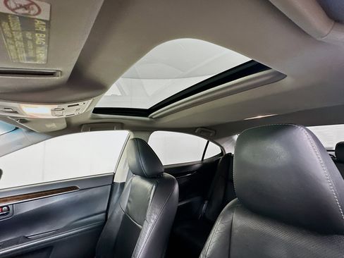 Used 2015 Lexus ES 350 w/ Luxury Package FWD image 25