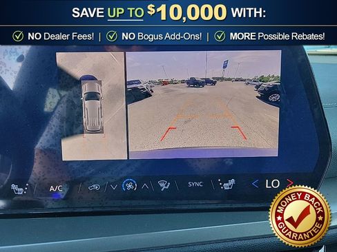 New 2026 Chevrolet Traverse LT w/ Sun and Wheel Package FWD image 26