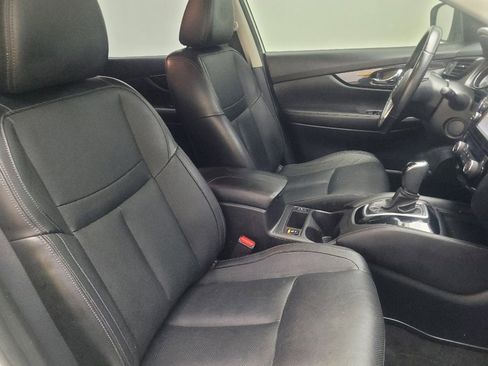 Used 2017 Nissan Rogue SL image 21