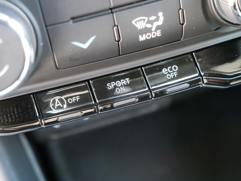 Certified 2024 Dodge Durango GT w/ Blacktop Package image 33