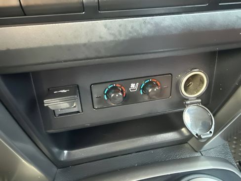 Used 2024 Toyota 4Runner Limited AWD/4WD image 19