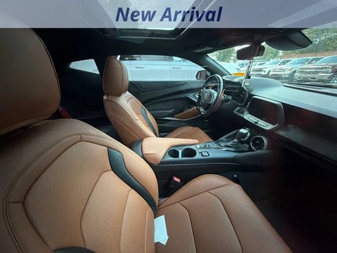 Used 2021 Chevrolet Camaro SS RWD image 6