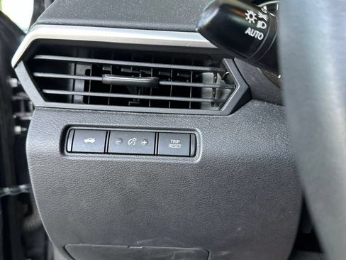 Used 2022 Nissan Altima 2.5 SV FWD image 24