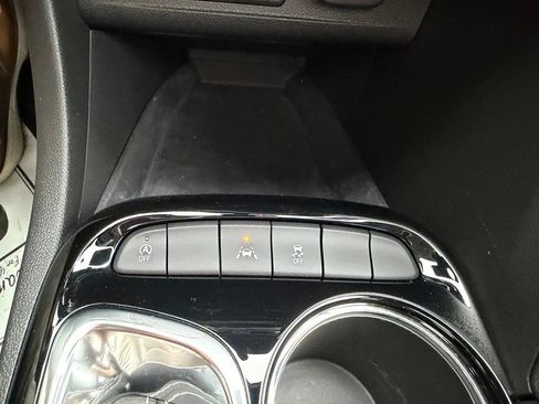 Used 2023 Buick Encore GX Essence w/ Experience Buick Package FWD image 28
