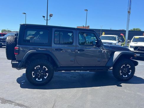 Used 2026 Jeep Wrangler Unlimited Rubicon AWD/4WD image 6