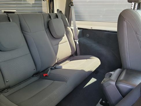 Used 2019 Jeep Wrangler Sport AWD/4WD image 16