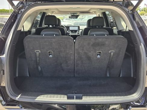 Used 2022 Kia Sorento EX w/ Panoramic Sunroof Package FWD image 13