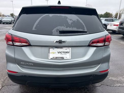 Used 2024 Chevrolet Equinox LS w/ LS Convenience Package image 6