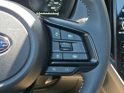 Used 2025 Subaru Forester Premium AWD/4WD image 23