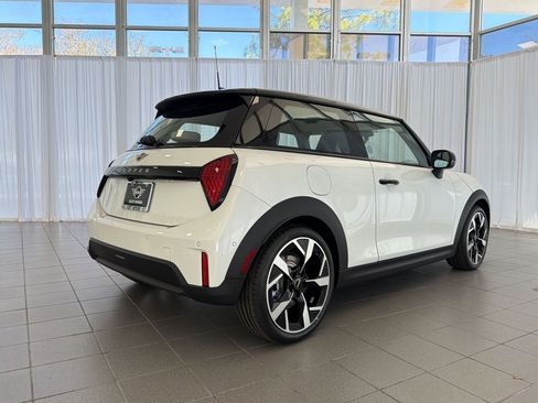 New 2026 MINI Cooper 2-Door Hardtop image 9